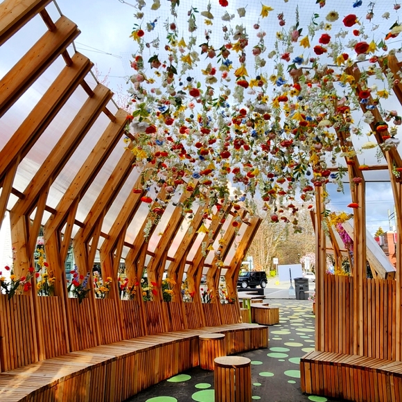 Meet your Posher: Ioana - Picture 1 of 1